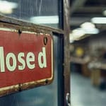 Image depicting a sign saying 'closed'